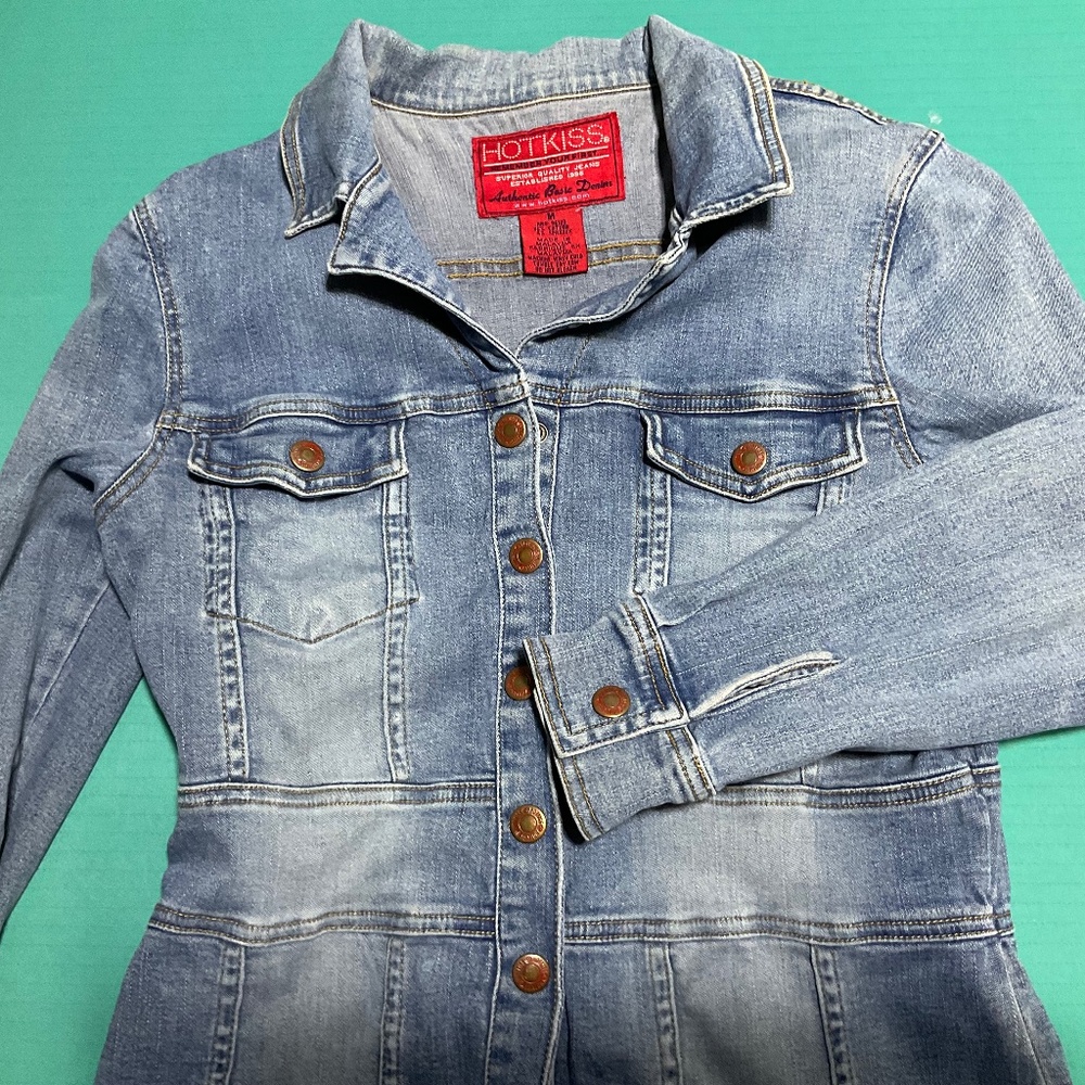 Hot Kiss Denim Jacket Structured waist Metal Buttons Women SZ M Y2K Retro
